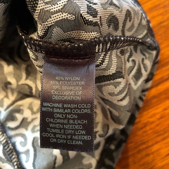 White House Black Market Metallic Top - Picture 6 of 6